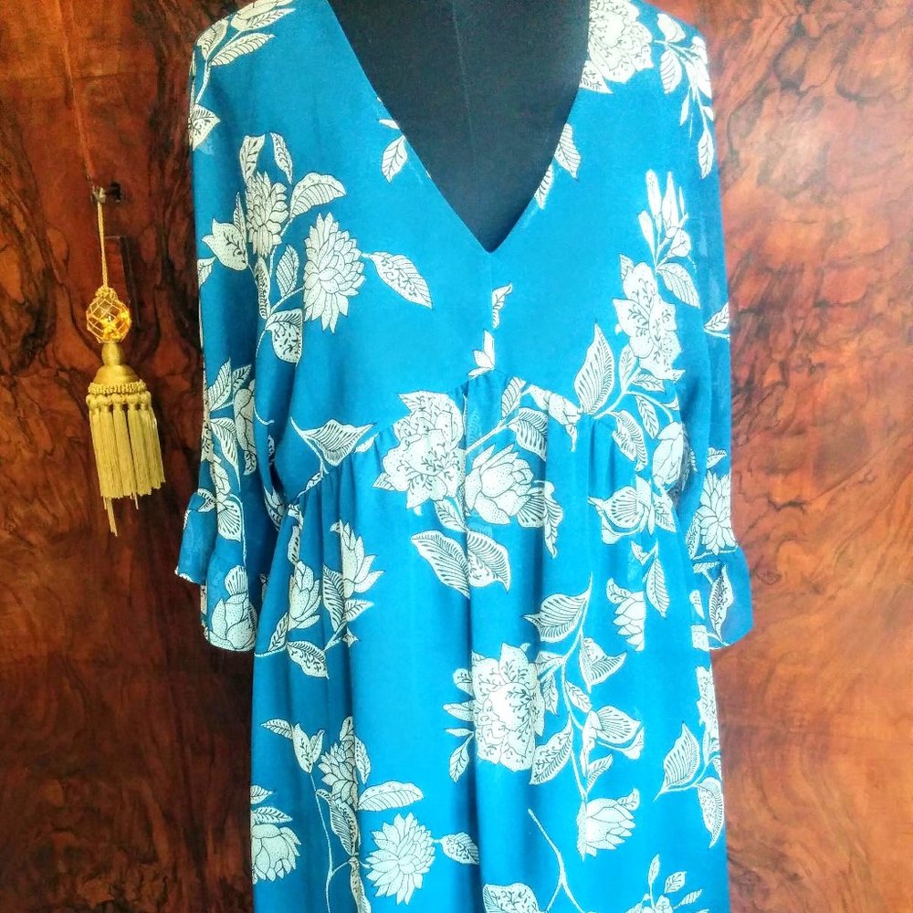A.n.a  teal and cream floral dress size S